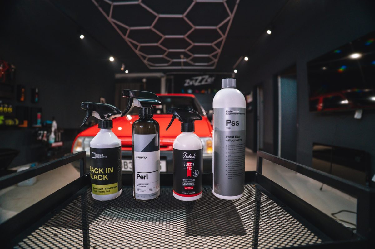 Škoda Favorit v detailingovém studiu